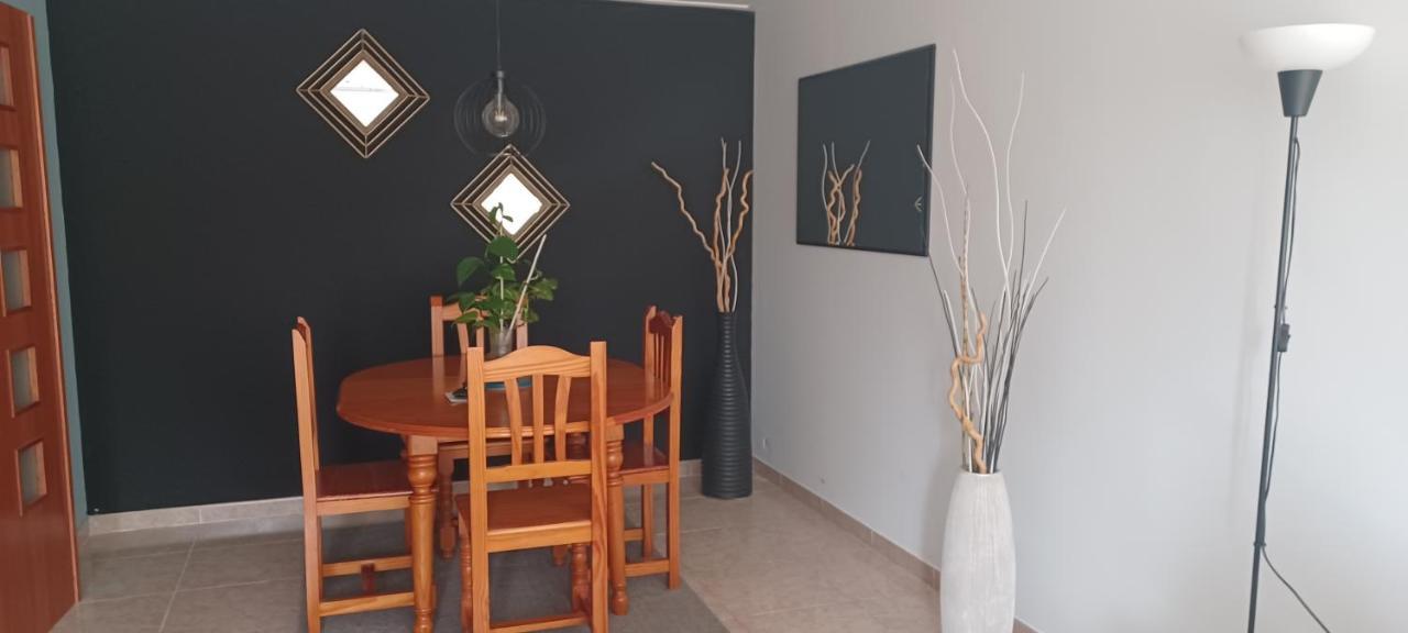 Apartamento Entero De Tres Habitaciones, Cerca De La Playa! Acogedor, Luminoso Y Tranquilo Malgrat de Mar Ngoại thất bức ảnh